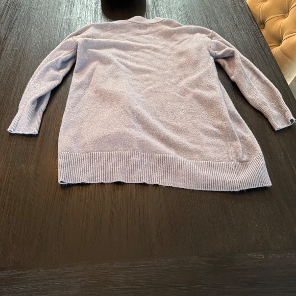 Women's Gap Button Up Sweater. - Picture 4 of 4